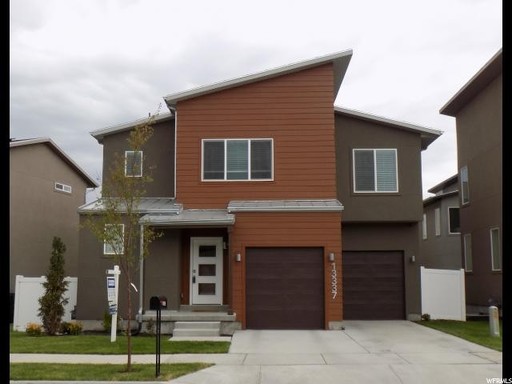 Great Herriman 4 bed Townhome with Solar – photo 1
