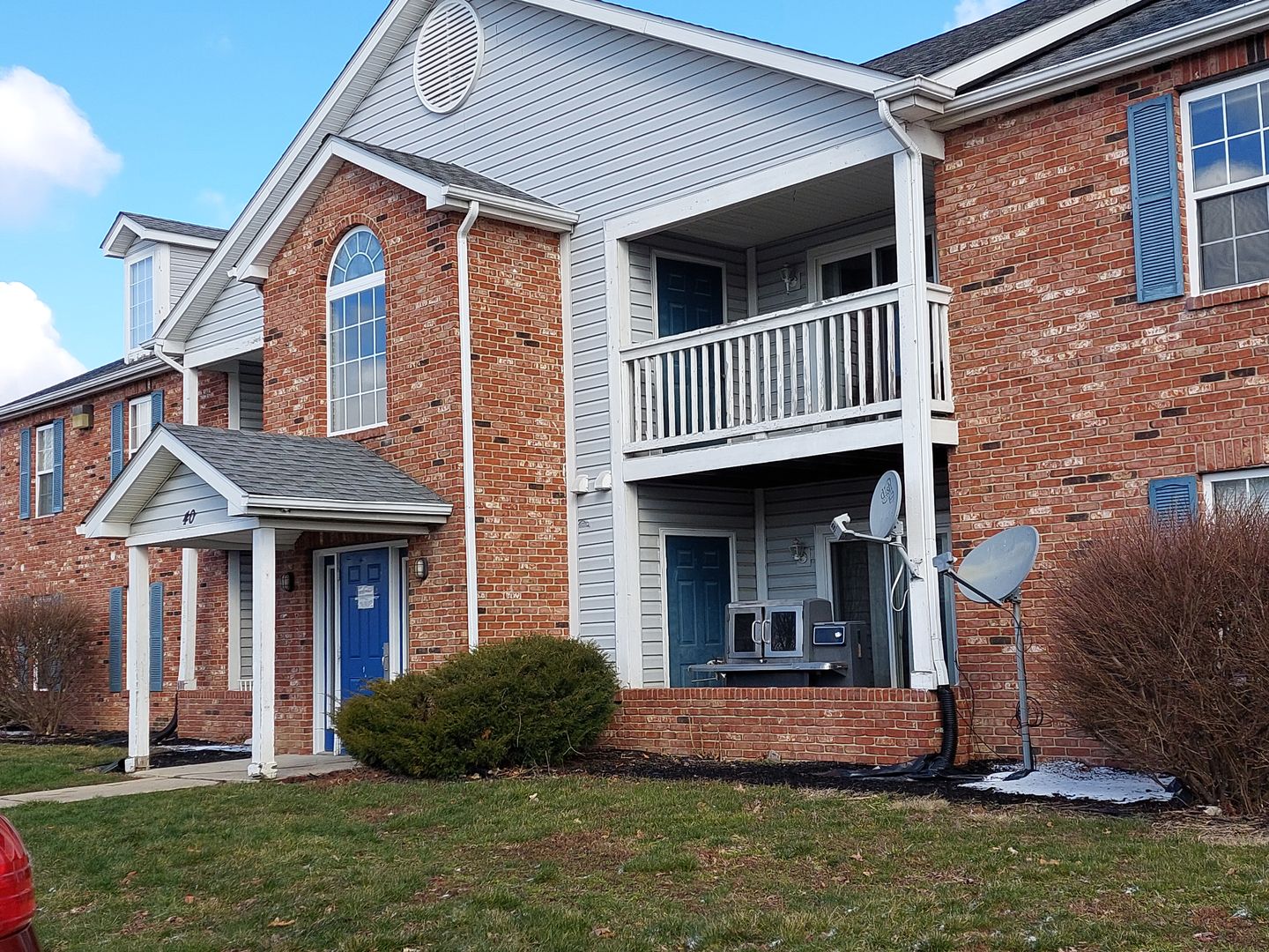 Lafayette Apartment: 40 Bridgewater Ct