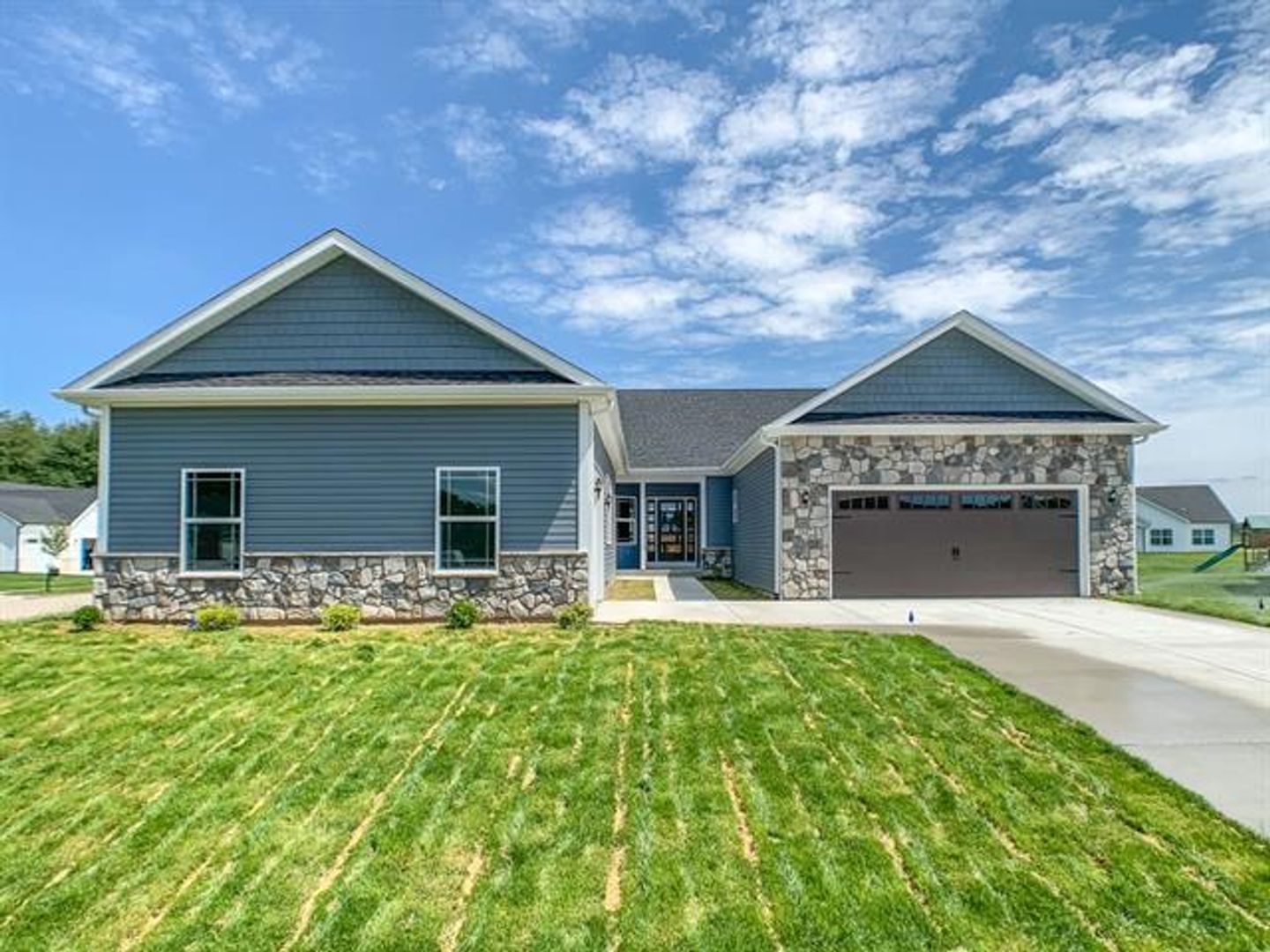 West Lafayette House: 5447 Crocus Dr