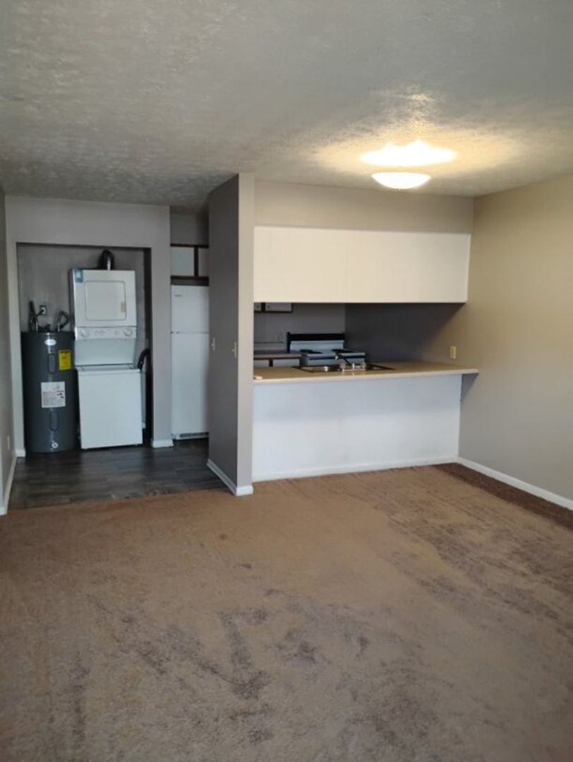 Lafayette Apartment: Teal Rd