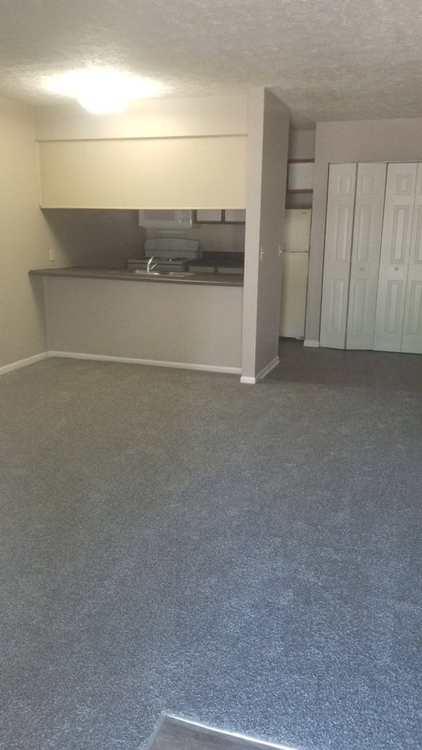 Lafayette Apartment: Teal Rd