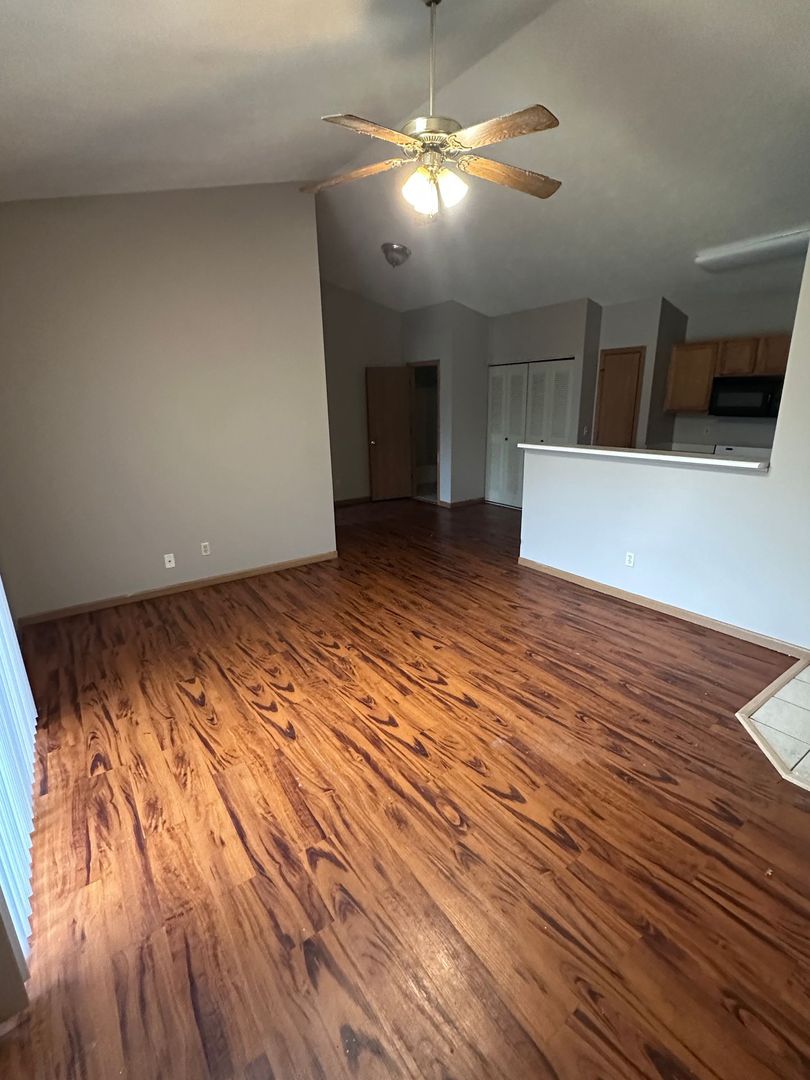 Lafayette Apartment: 50 Bridgewater Ct