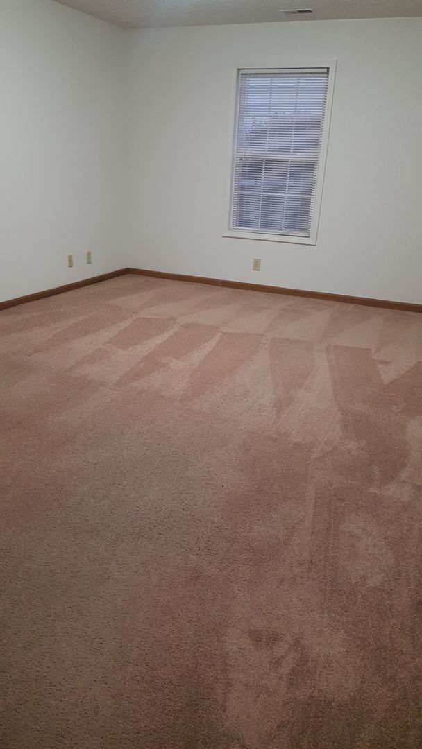 Lafayette Apartment: 100 Bridgewater Ct.