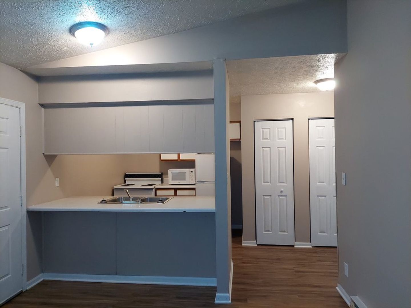 Lafayette Apartment: Teal Rd