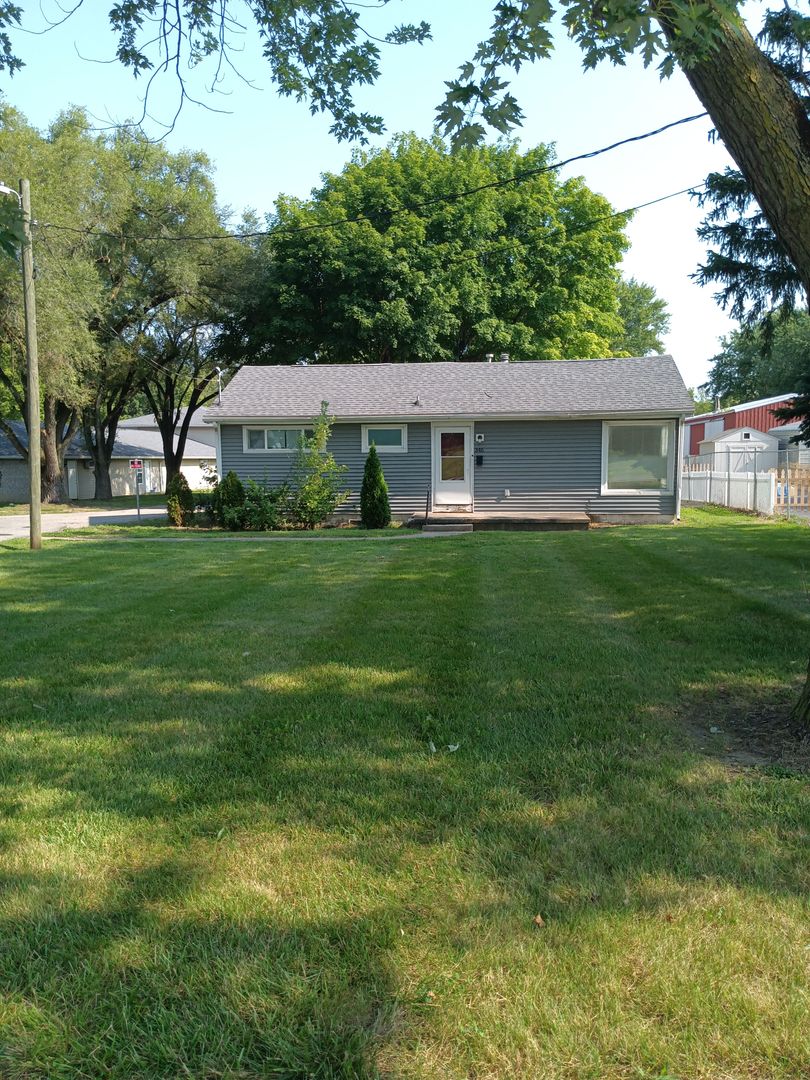 Lafayette Apartment: Teal Rd