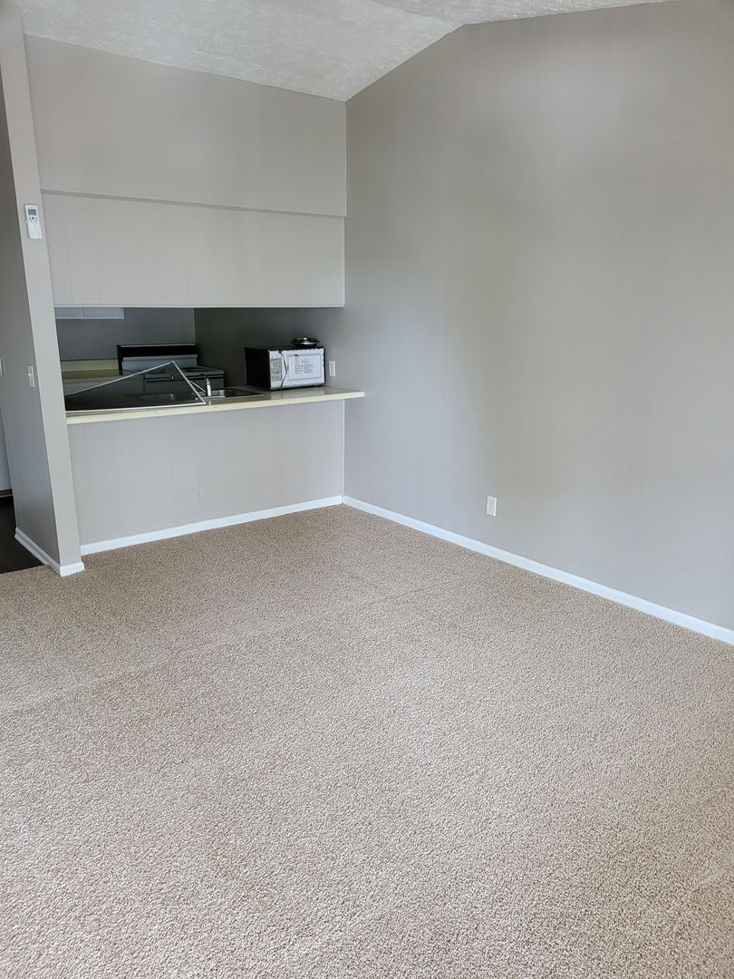 Lafayette Apartment: Teal Rd