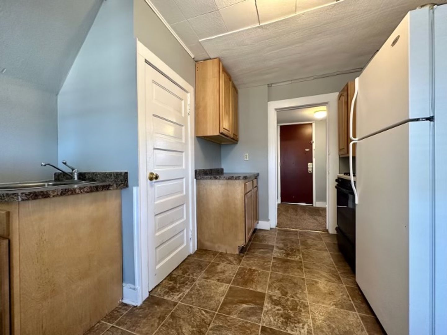 St. Cloud Apartment: 812 7th Ave South