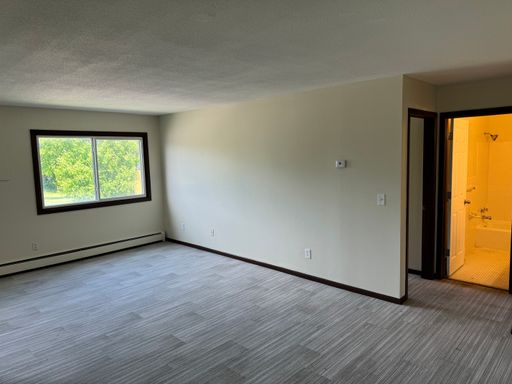 Newly Updated Apartments – photo 1