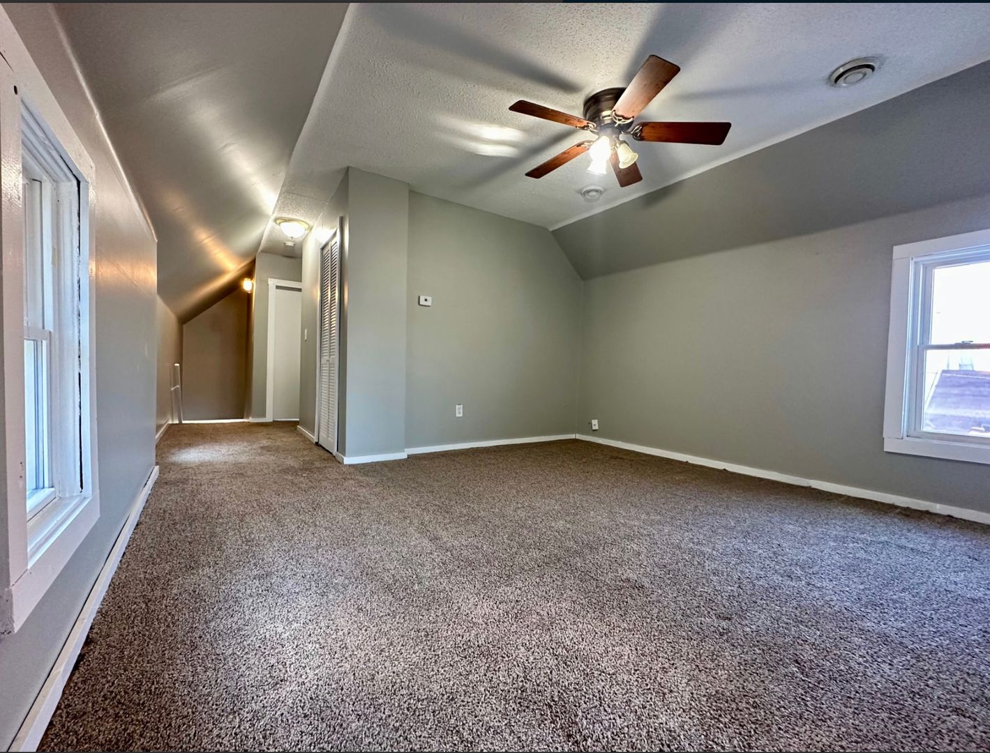 St. Paul Apartment: 587 Charles Ave