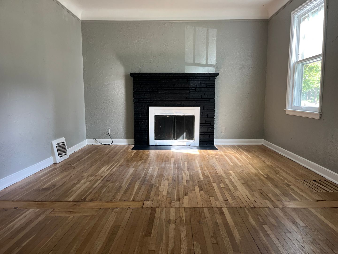 Minneapolis House: 3743 Newton Avenue North