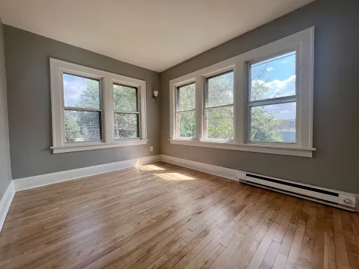 Your New Home: Cozy 3-Bedroom Duplex in Minneapolis – photo 1