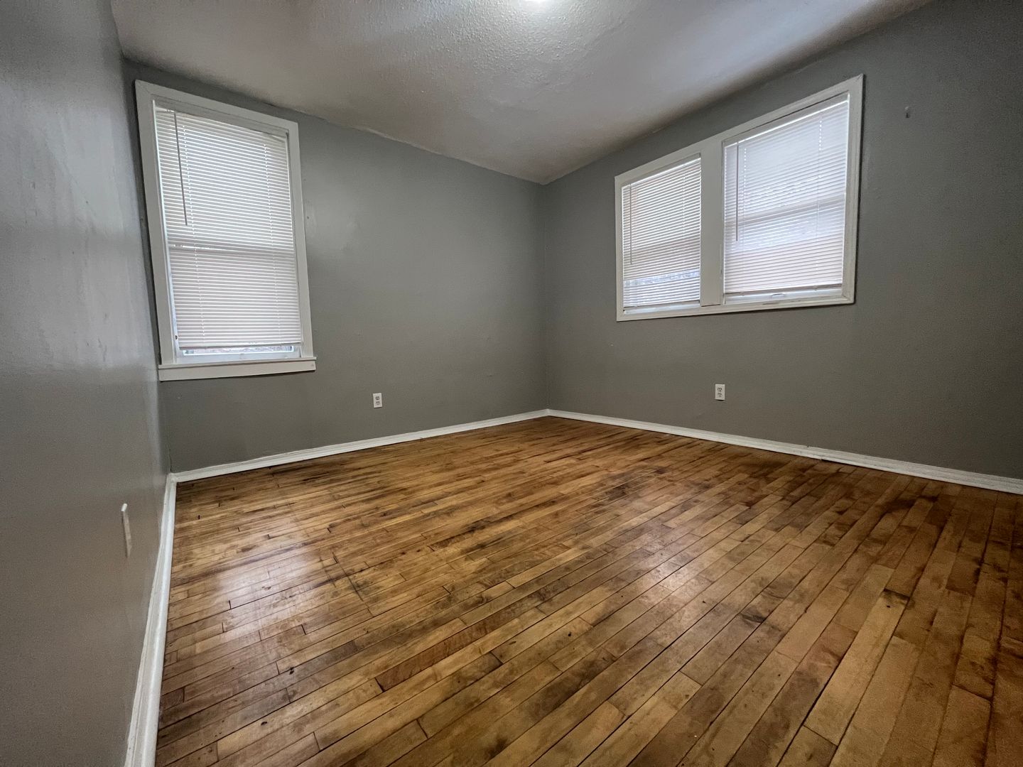 Minneapolis Apartment: 2356 Thomas Ave N