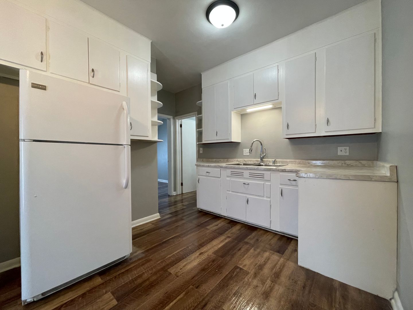 Saint Cloud Apartment: 349 6th Ave S