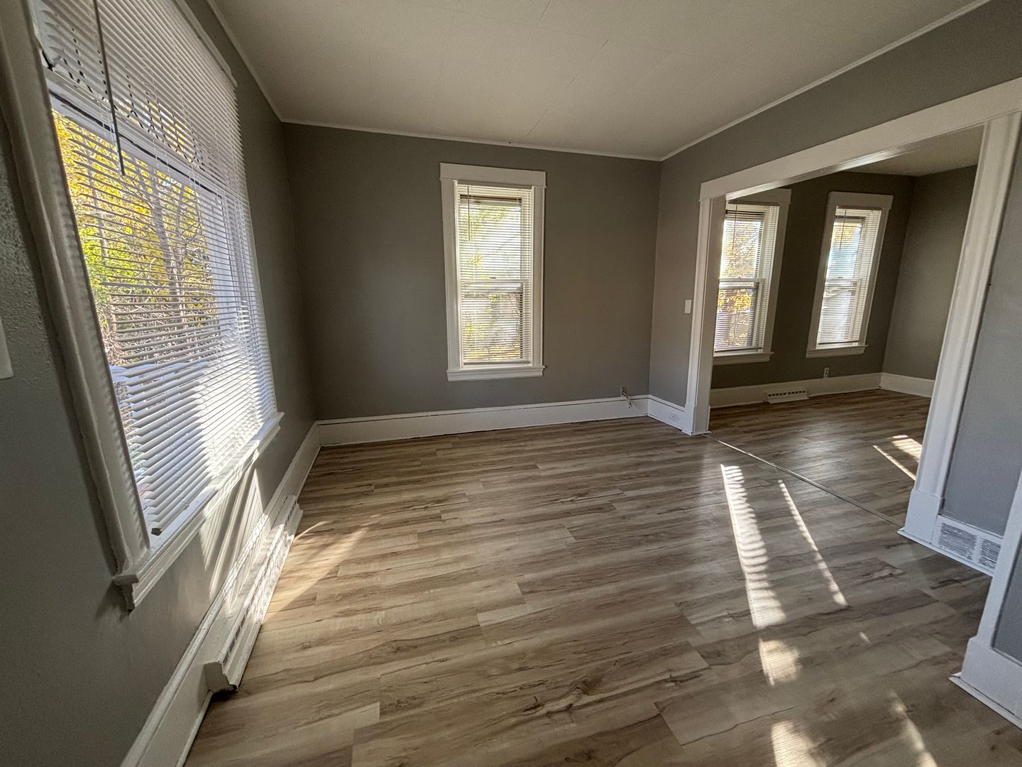 Minneapolis Apartment: 2709 Aldrich Ave N