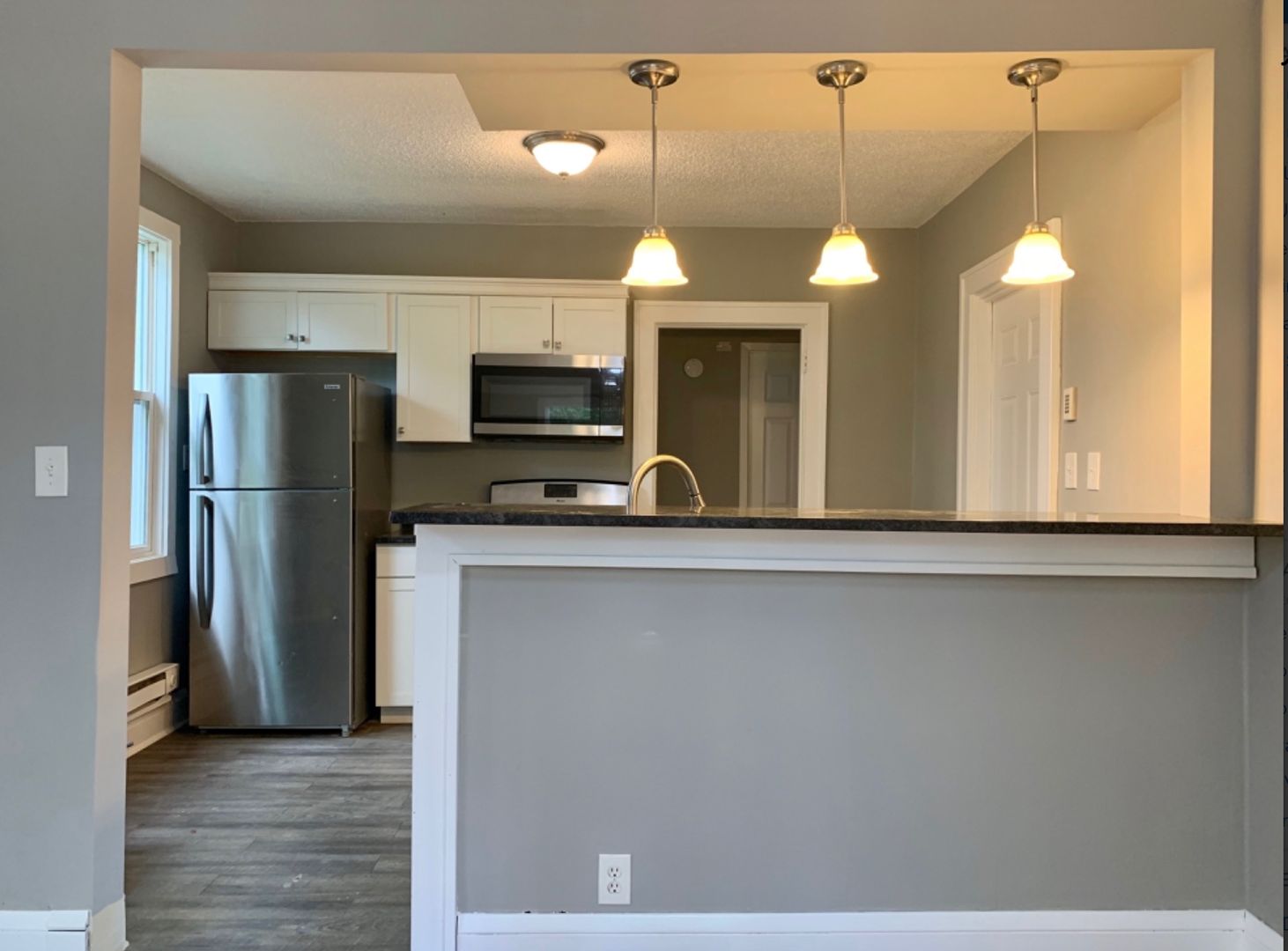 St .Paul Apartment: 1657 Minnehaha Ave E