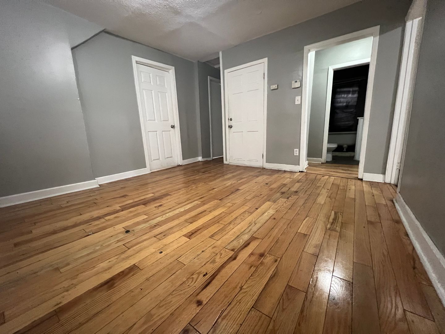 Minneapolis Apartment: 2356 Thomas Ave North