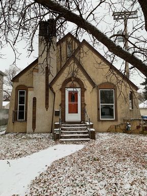 Spacious 6 bedroom house in Minneapolis!! – photo 1