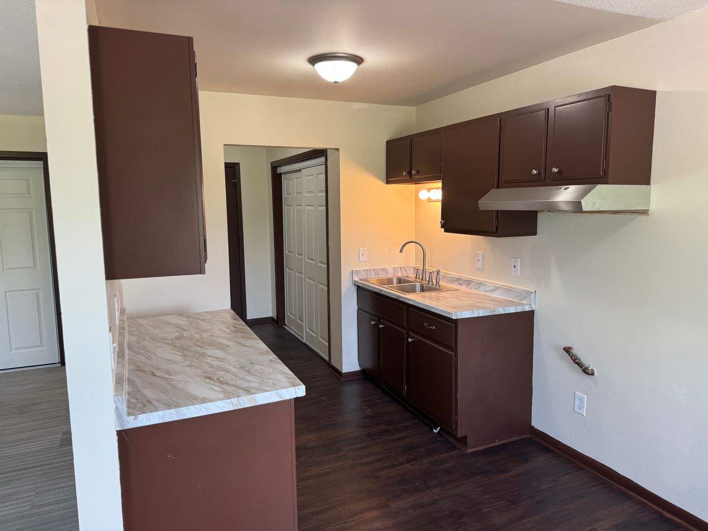 Minneapolis Apartment: 3753 Girard Ave N