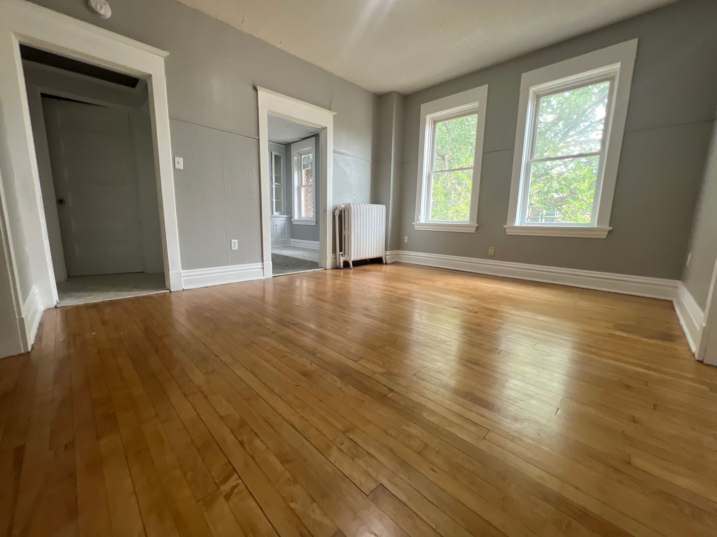 Saint Paul Apartment: 37 Stevens Street W