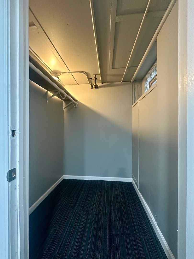 St. Paul Apartment: 1727 Reaney Ave E