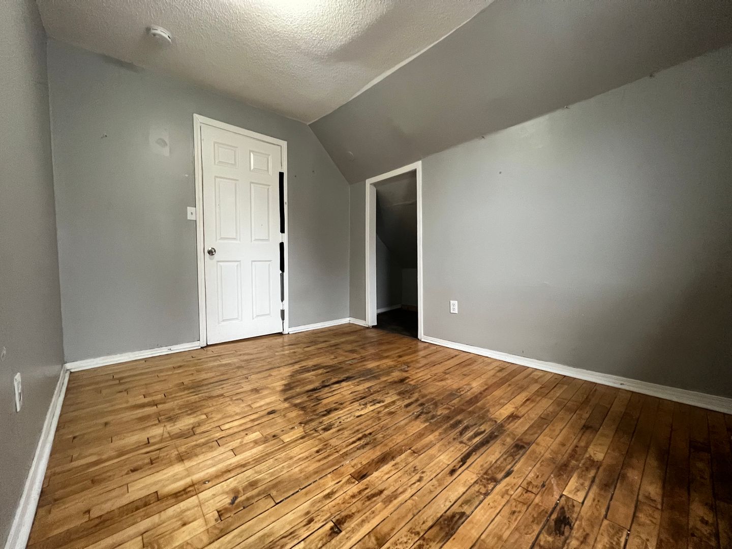 Minneapolis House: 2356 Thomas Ave North #2