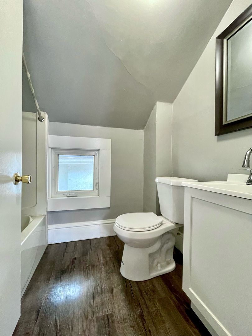 St. Cloud Apartment: 24 16th Ave N