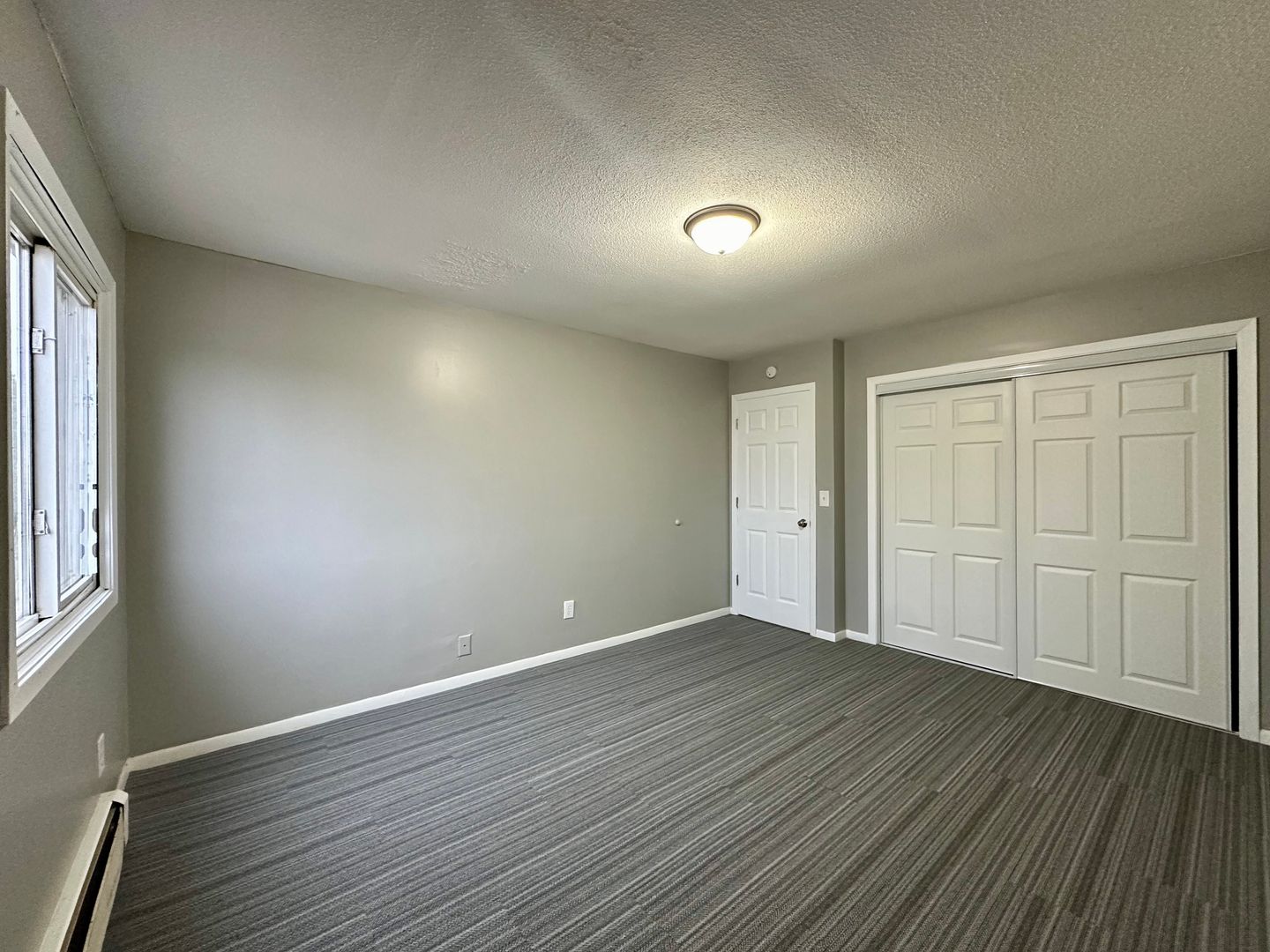 Minneapolis Apartment: 3753 Girard Ave N