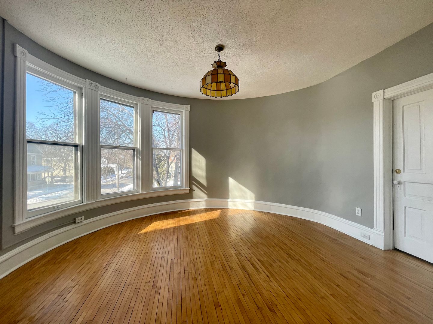 Minneapolis Apartment: 2121 11th Ave South