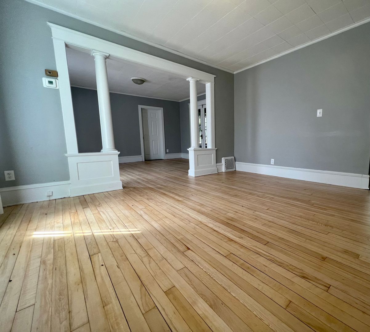 Minneapolis Apartment: 3326 Fremont Ave N