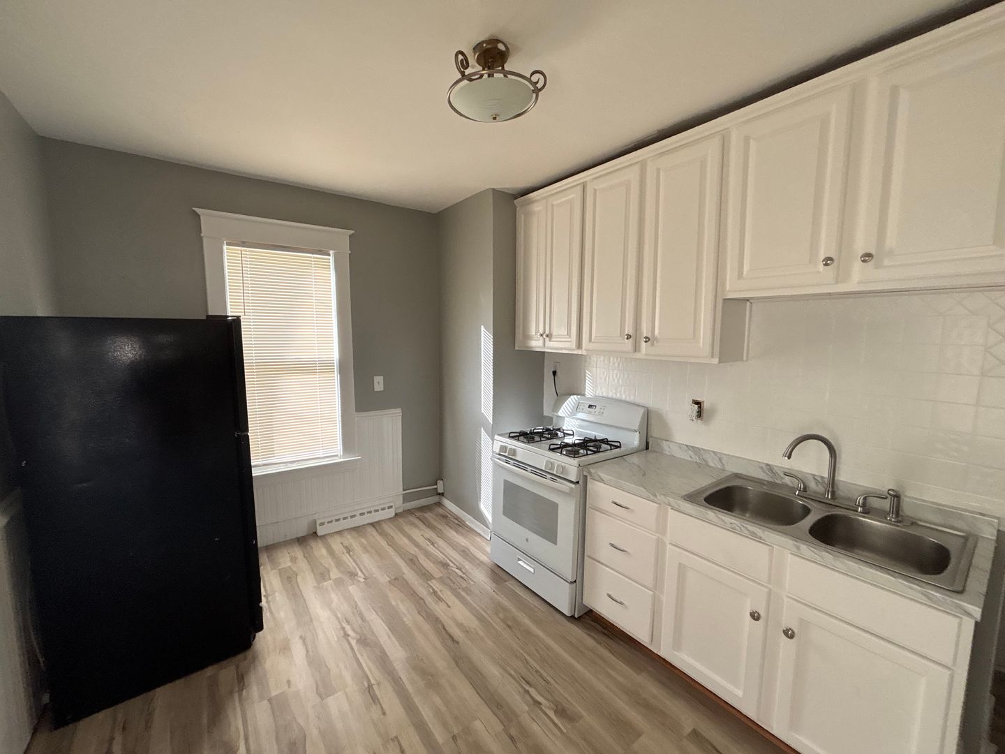 Minneapolis Apartment: 2709 Aldrich Ave N