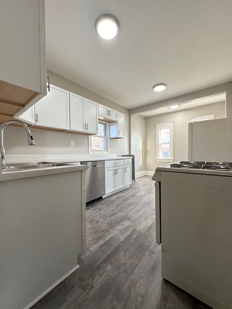 Saint Paul House: 1060 Arkwright Street