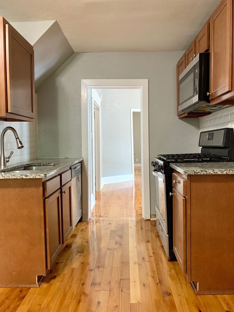 St Paul MN House: 800 Sims Ave