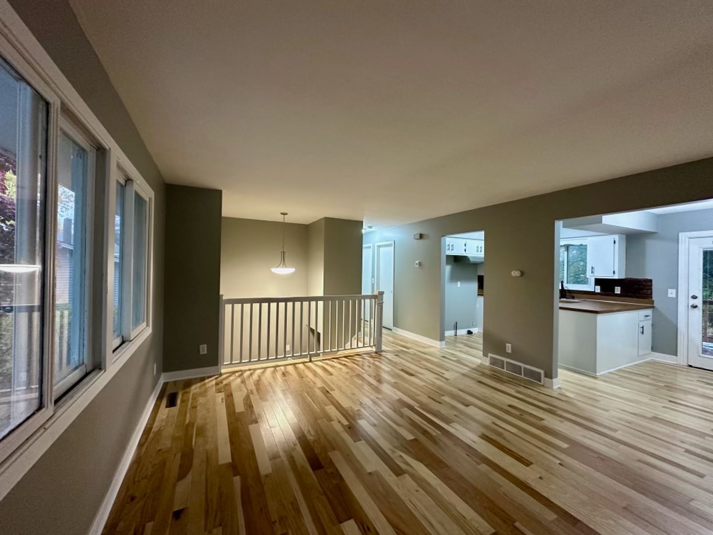 Brooklyn Park House: 6020 Candlewood Ct