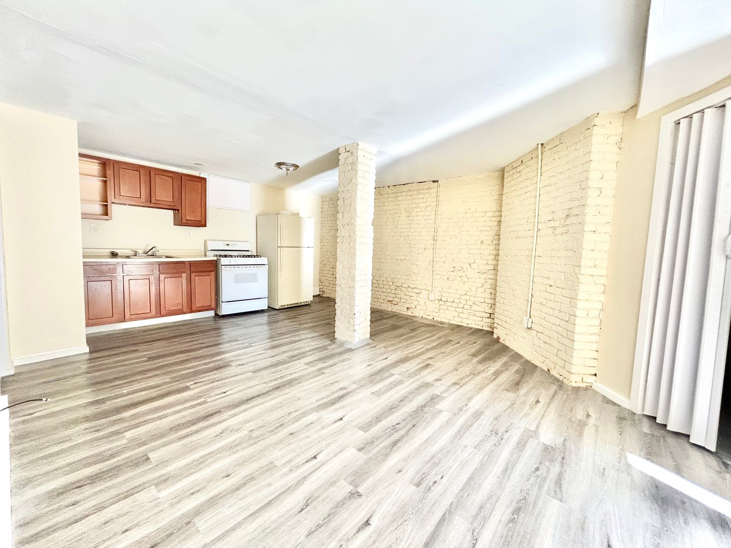 Waterbury Apartment: 125 Hillside Ave
