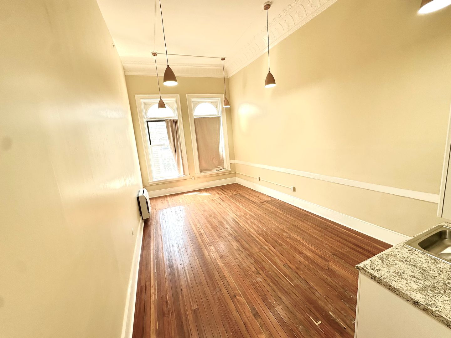 Waterbury Apartment: 105 Bank St