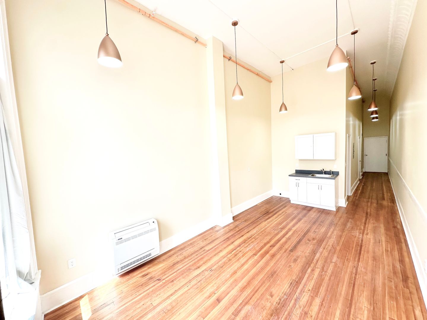 Waterbury Apartment: 105 Bank St