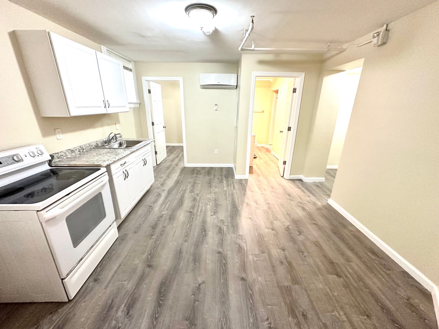 Waterbury Apartment: 133 West Main St