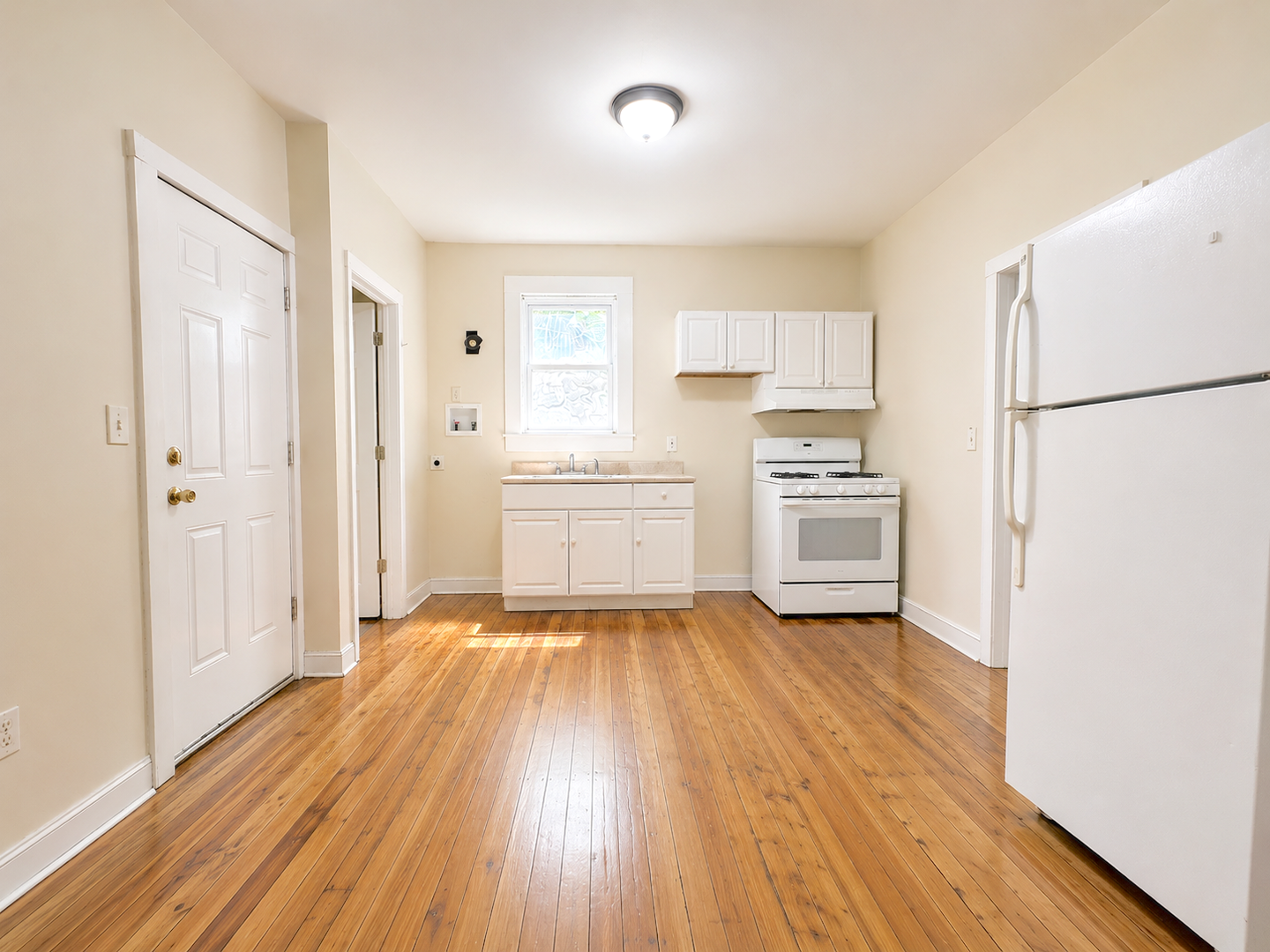 Waterbury Apartment: 423-429 Baldwin St
