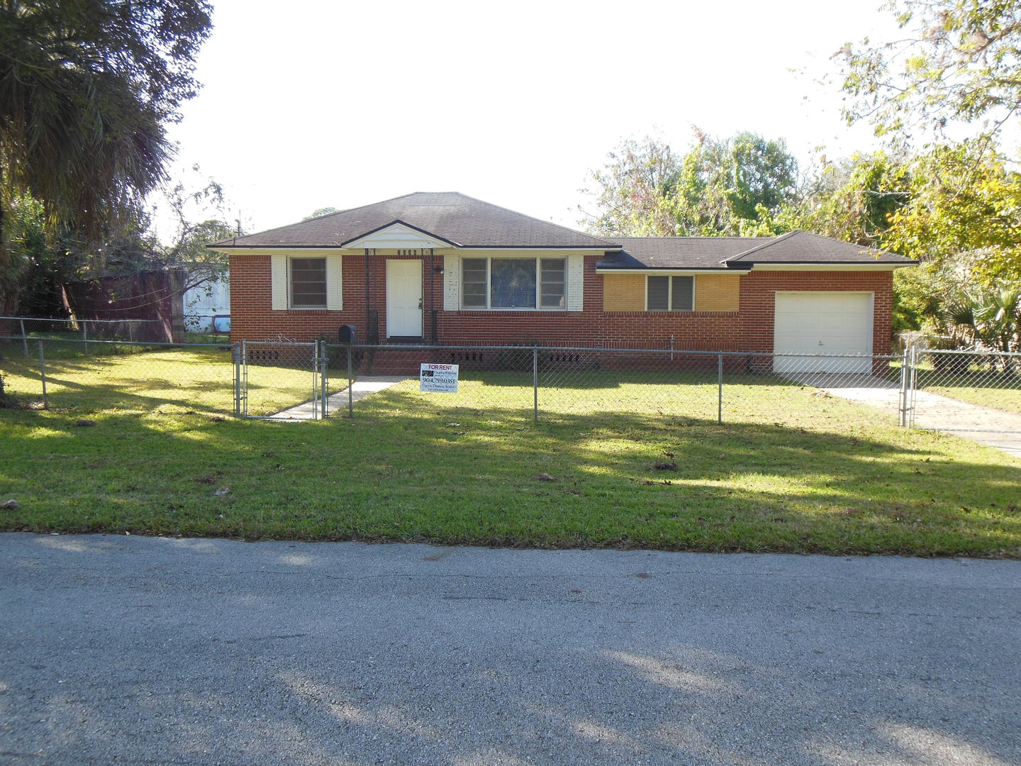 Jacksonville House: 7536 Epperson Ave