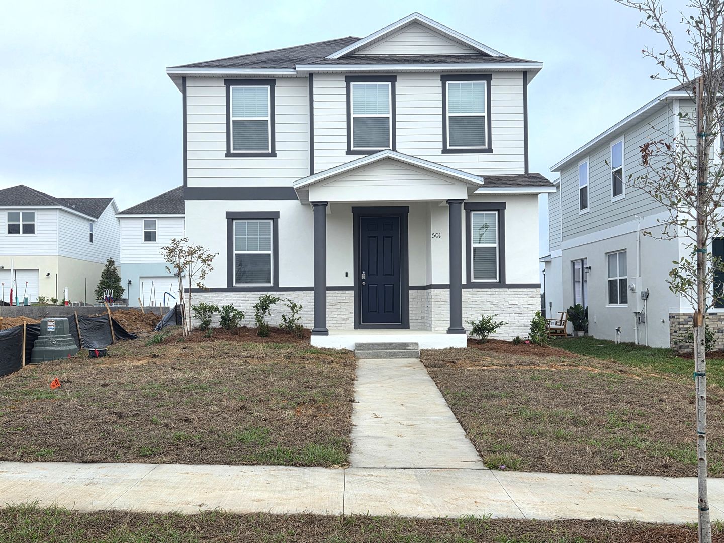 Groveland House: 501 Winsome Aly