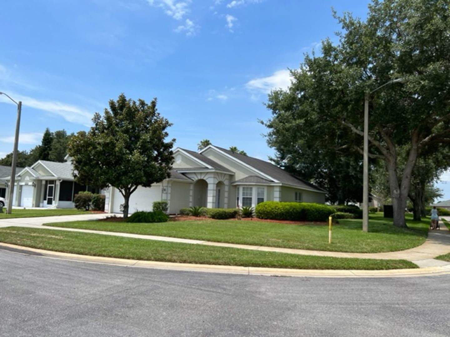 Clermont House: 2745 Wilshire Road