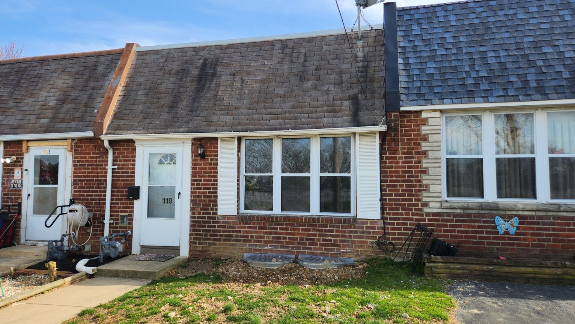 Linwood House: 119 E. Laughead Ave.