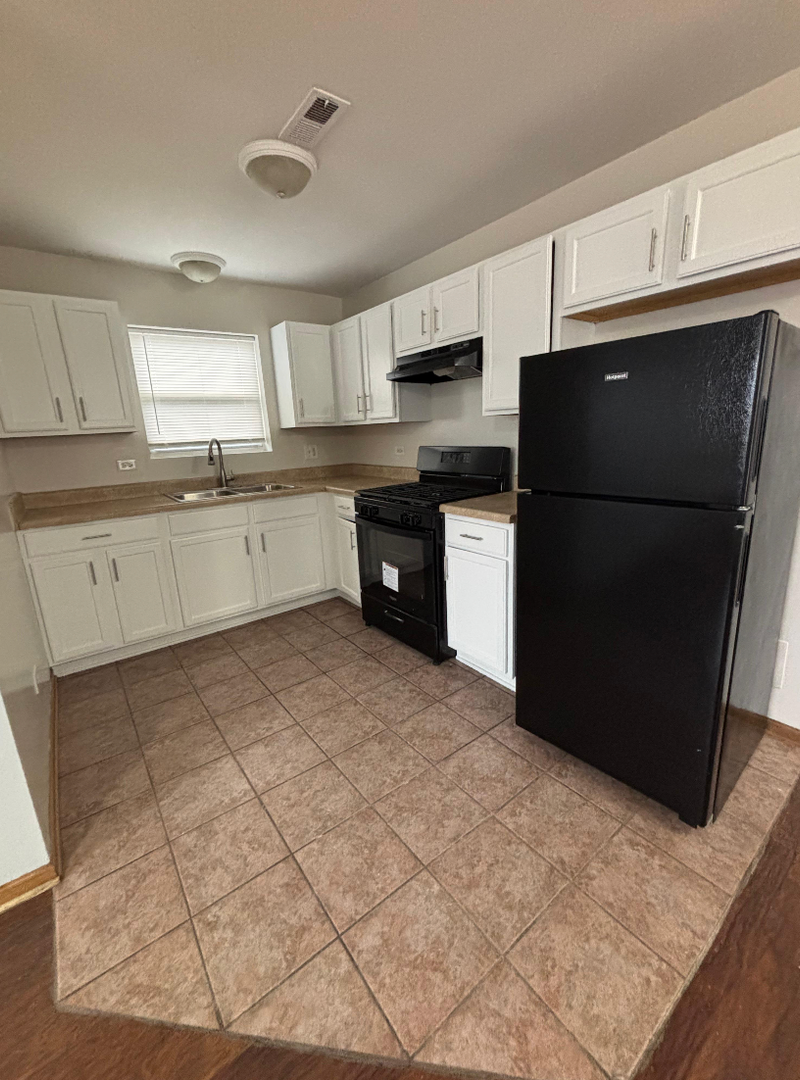 Chicago Apartment: 7456 S. Stewart Ave.