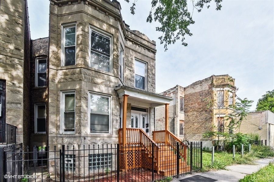 Chicago Apartment: 6610 S. Rhodes Ave.