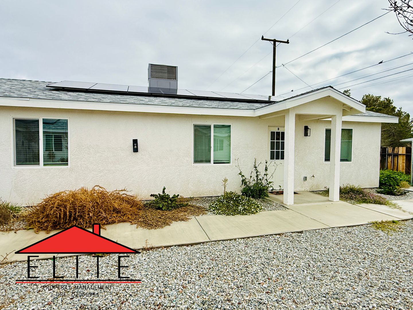 Ridgecrest Apartment: 1113 W Benson