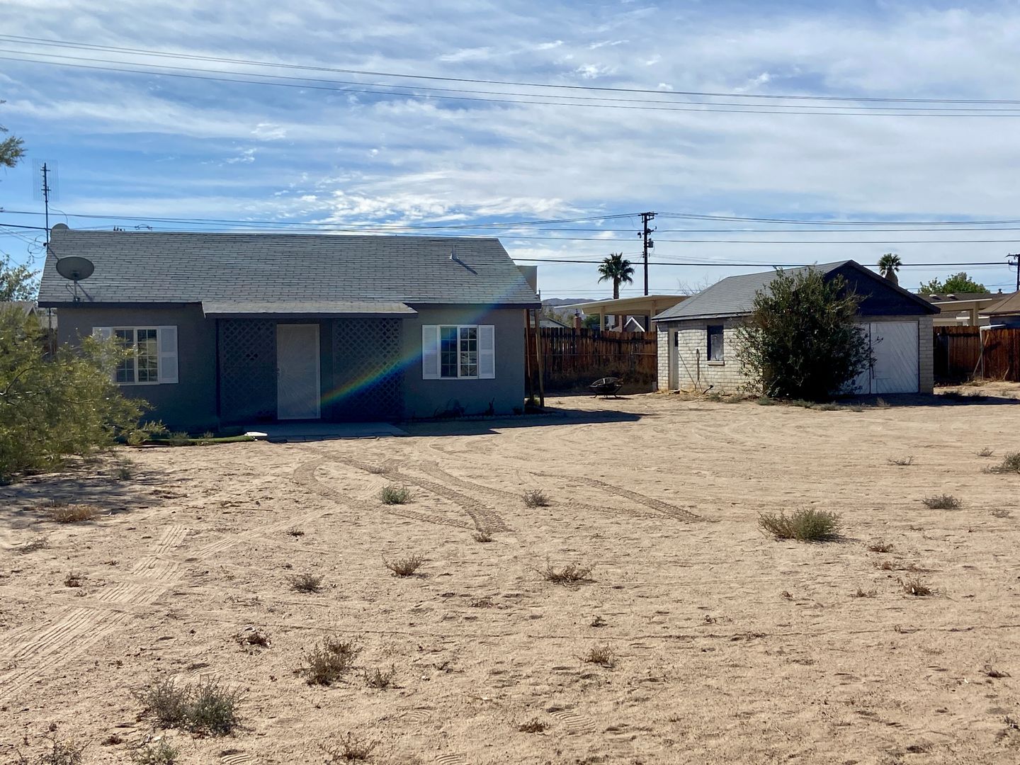 Ridgecrest House: 215 W Haloid Ave