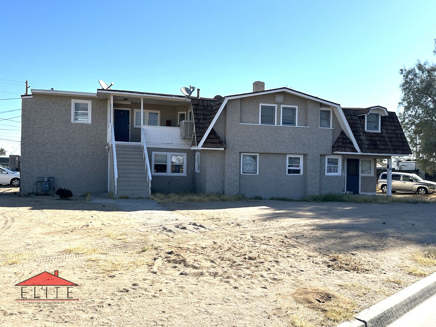 Ridgecrest Apartment: 110 W Robertson Rd