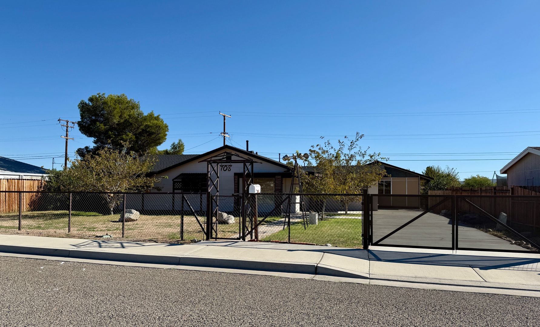 Ridgecrest House: 708 S Allen St