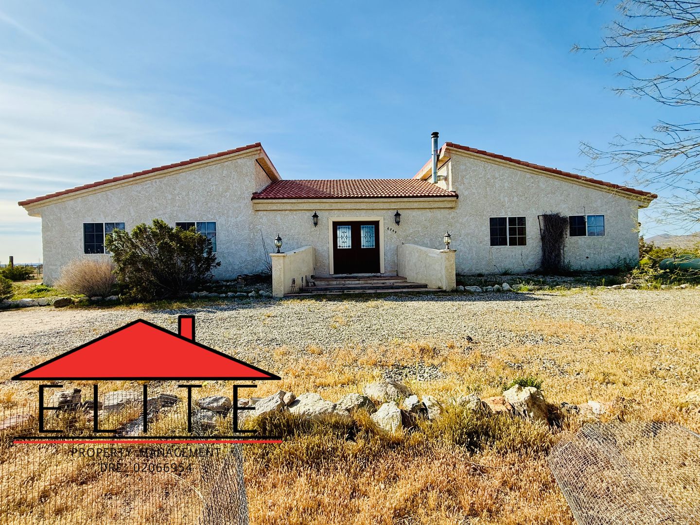 Inyokern House: 6749 Black Jack Ave