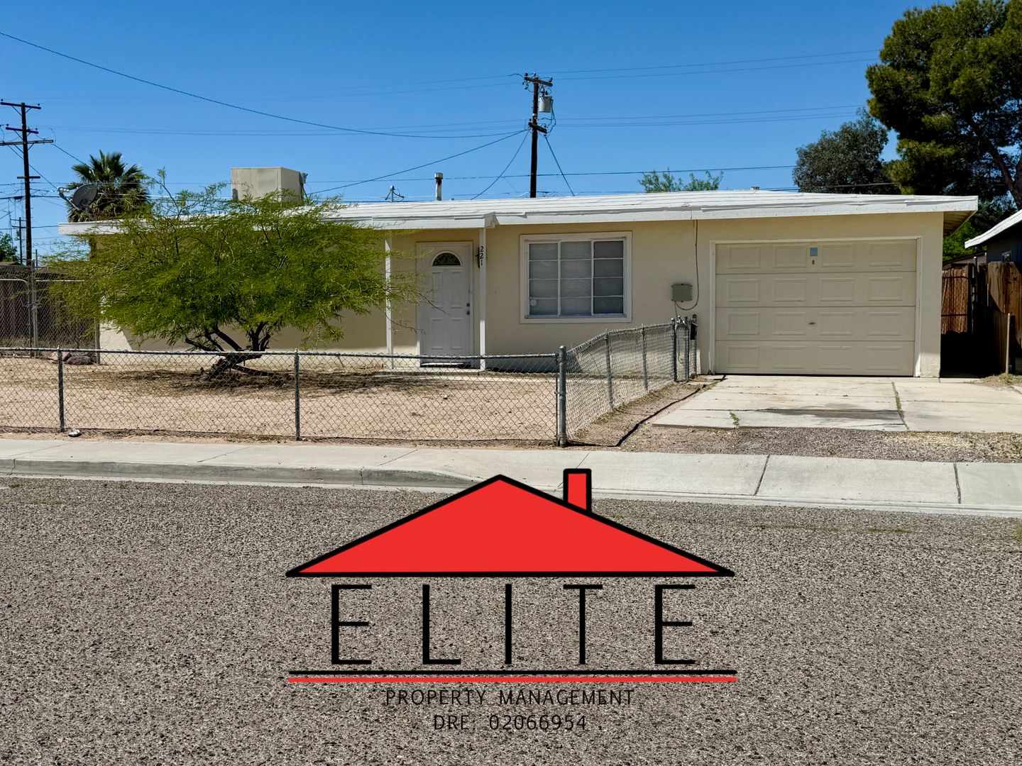 Ridgecrest House: 221 N Helena St